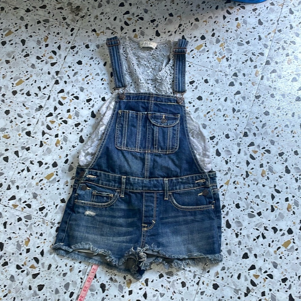 ABERCROMBIE & FITCH jeans shorts with free top